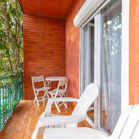 Tinka, No 1 Guest house Starigrad Paklenica