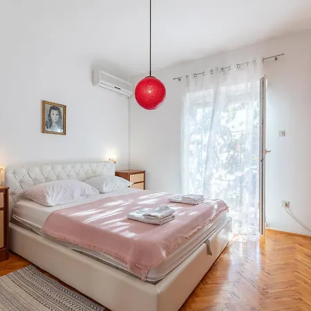 Apartment Tinka, No 1